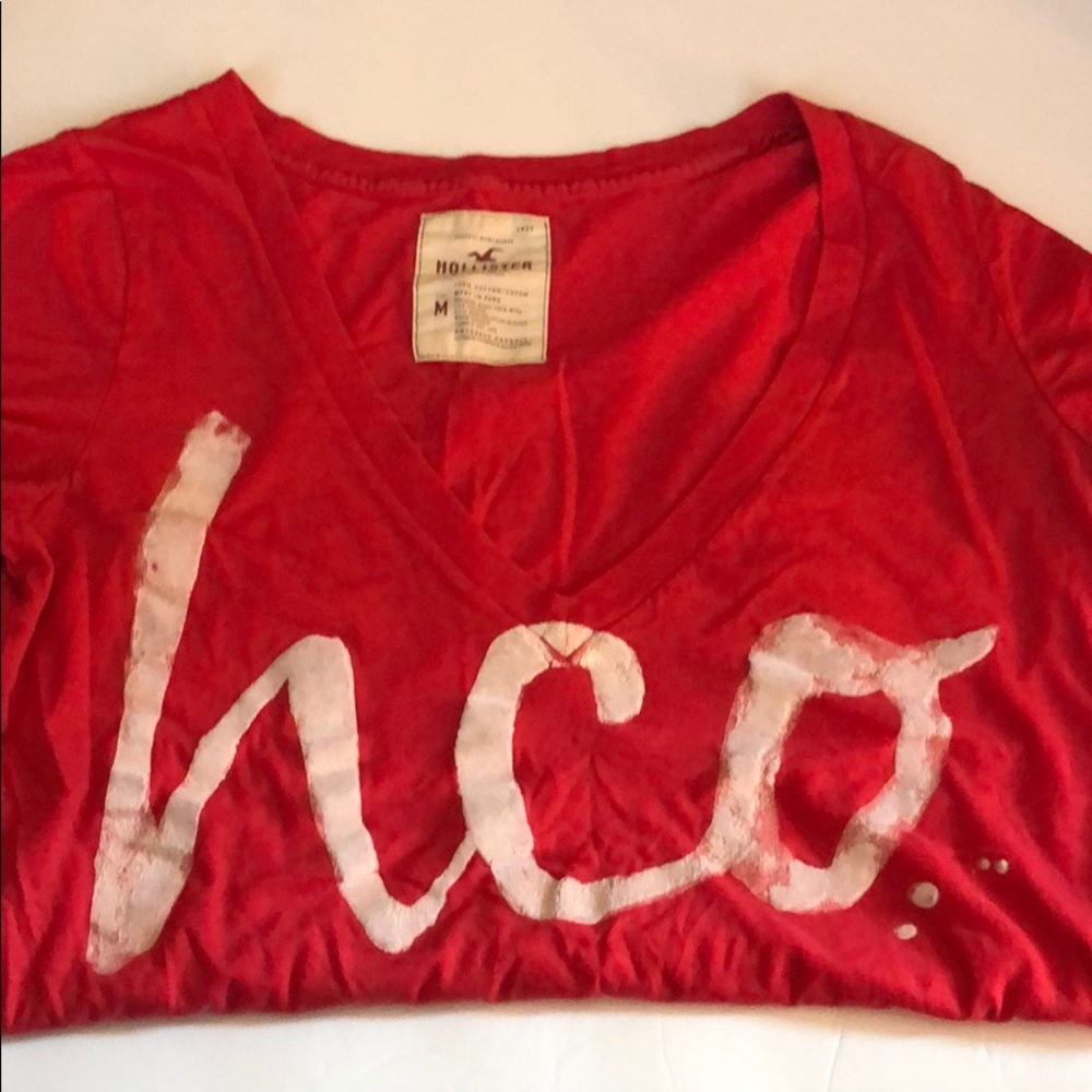 Hollister V neck top! Medium.